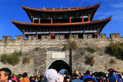 昆明、大理、丽江、西双版纳4飞7晚8天游