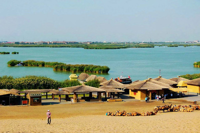 宁夏沙湖/西部影视城/西夏王陵/沙坡头双卧5日游